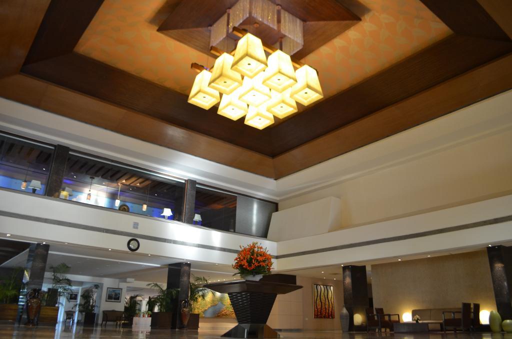 Hotel Mountview Чандигарх Экстерьер фото