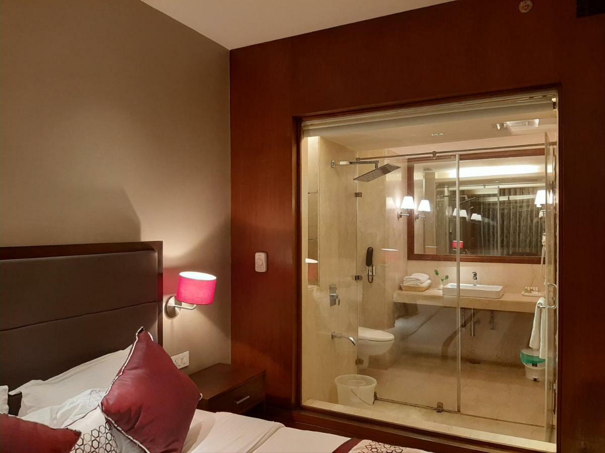 Hotel Mountview Чандигарх Экстерьер фото