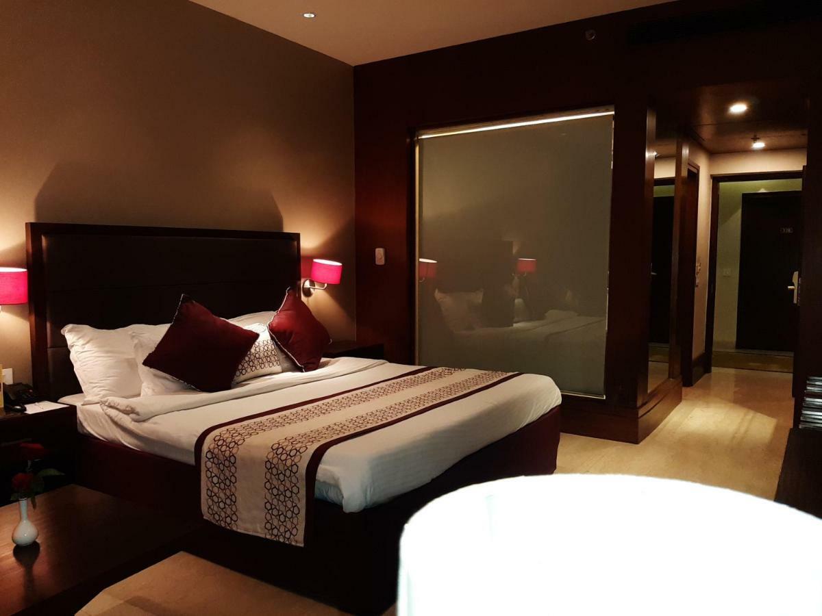 Hotel Mountview Чандигарх Экстерьер фото